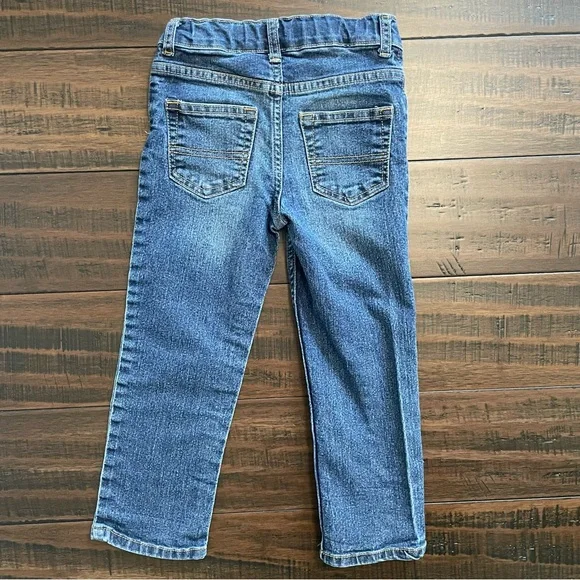 OshKosh Classic Fit Medium Wash Jeans - Picture 4 of 9